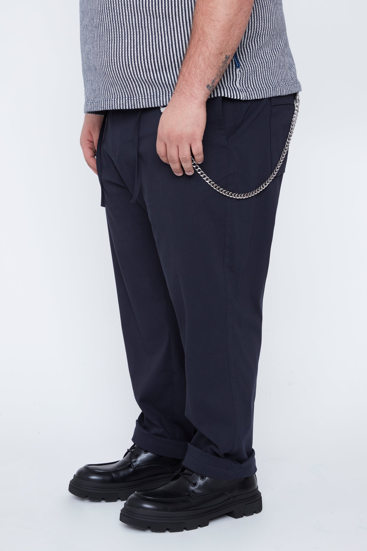 Men’s Twill Chino Pleated Pant