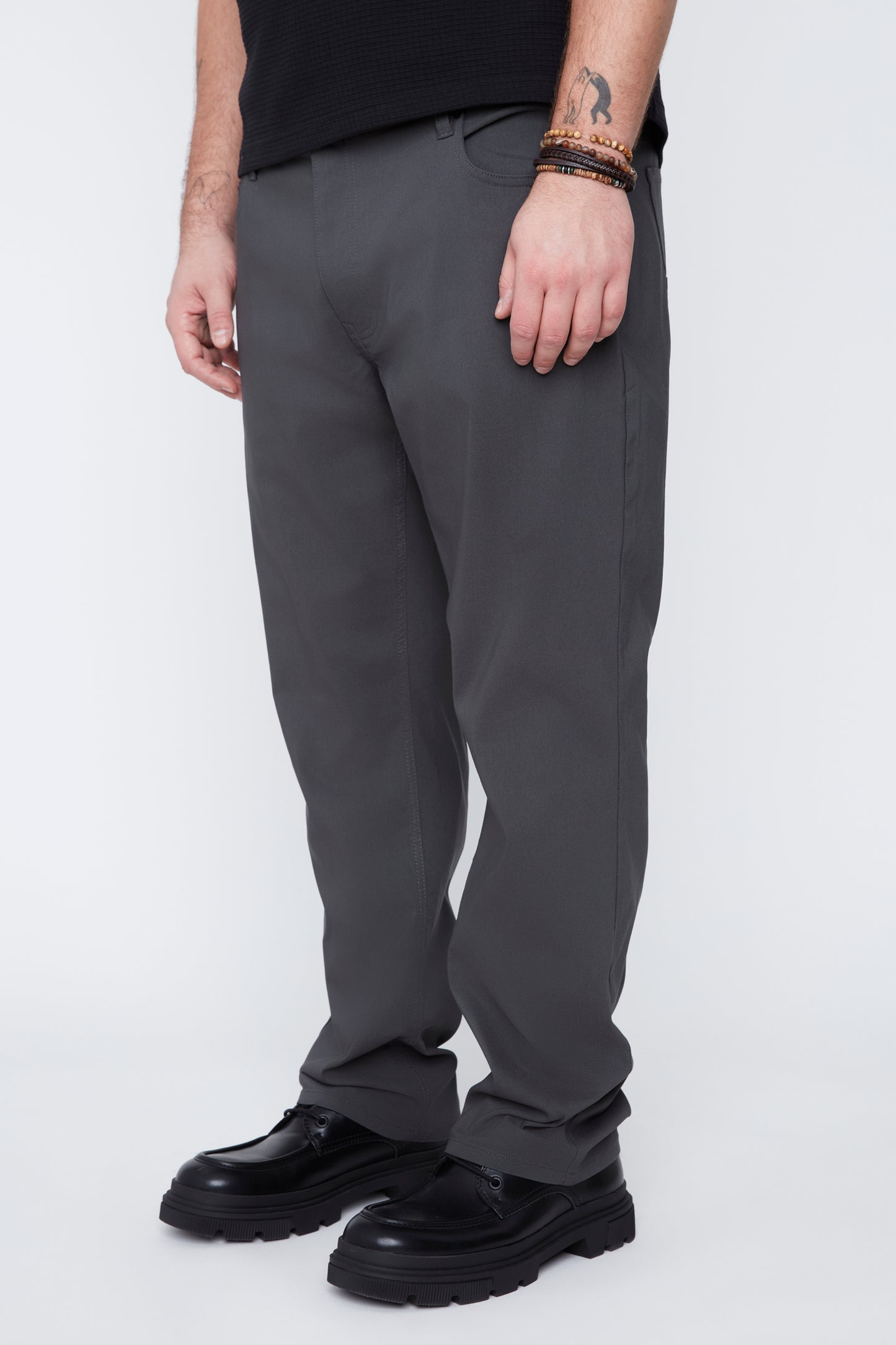 Pantalon uni 5 poches pour homme