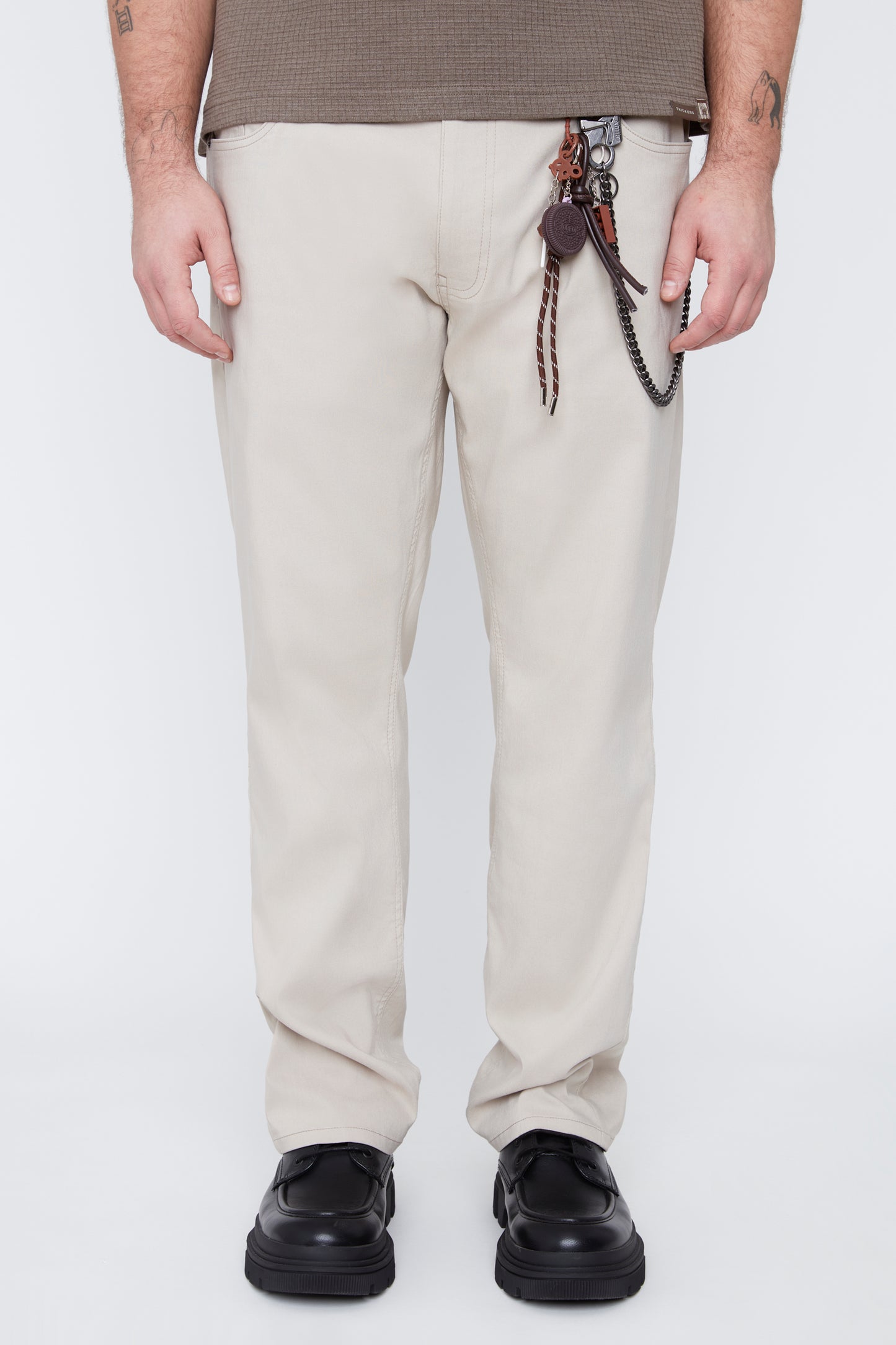 Pantalon uni 5 poches pour homme