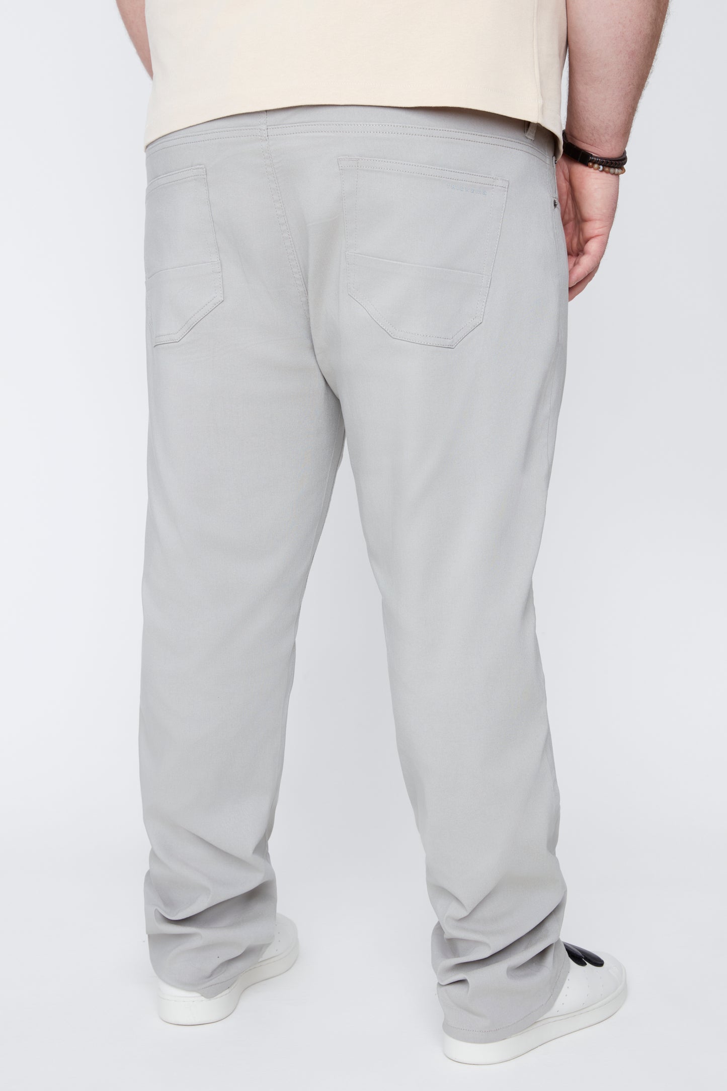Pantalon uni 5 poches pour homme