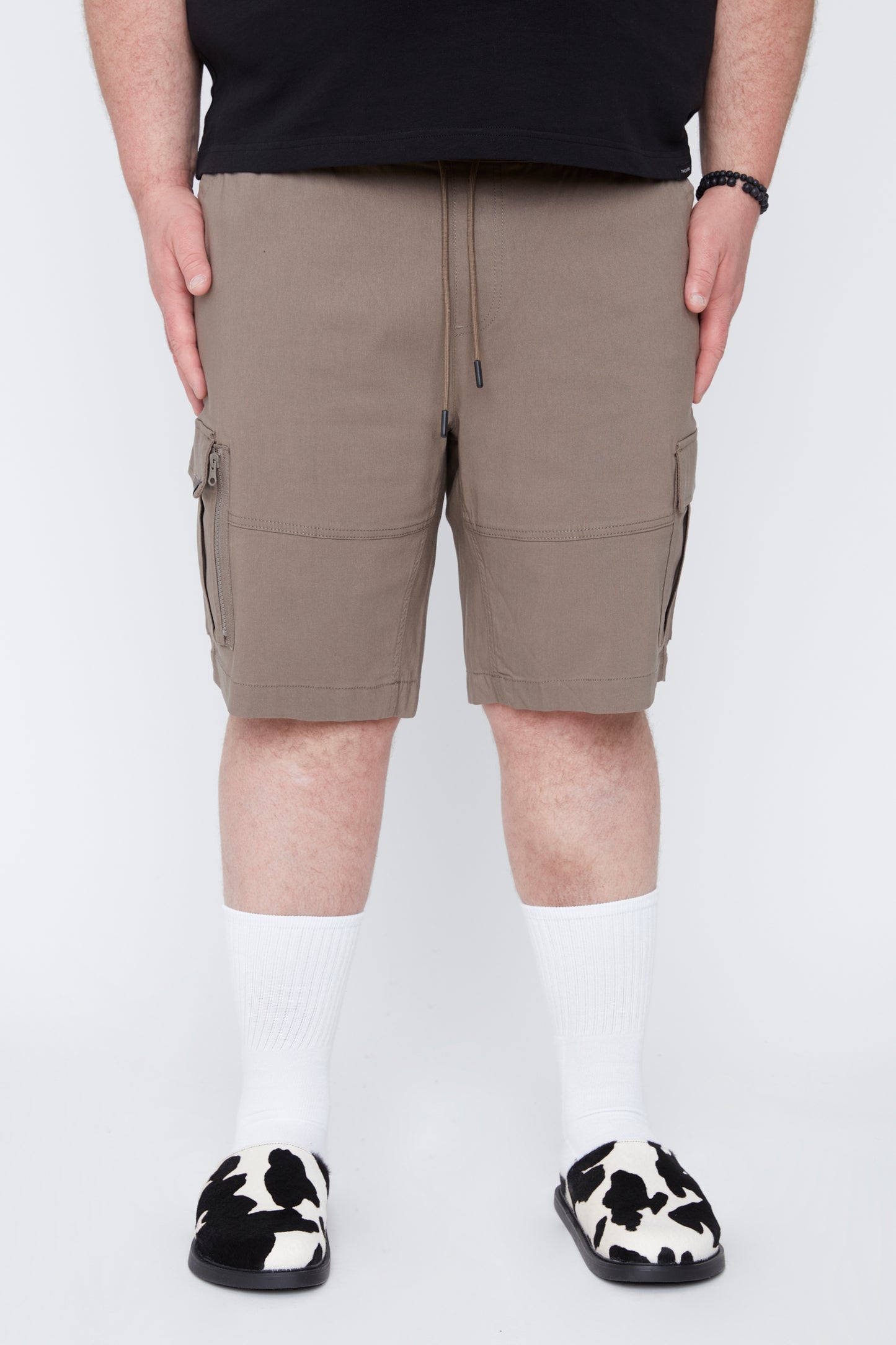 Men’s Zipper Pocket Pull-On Cargo Short