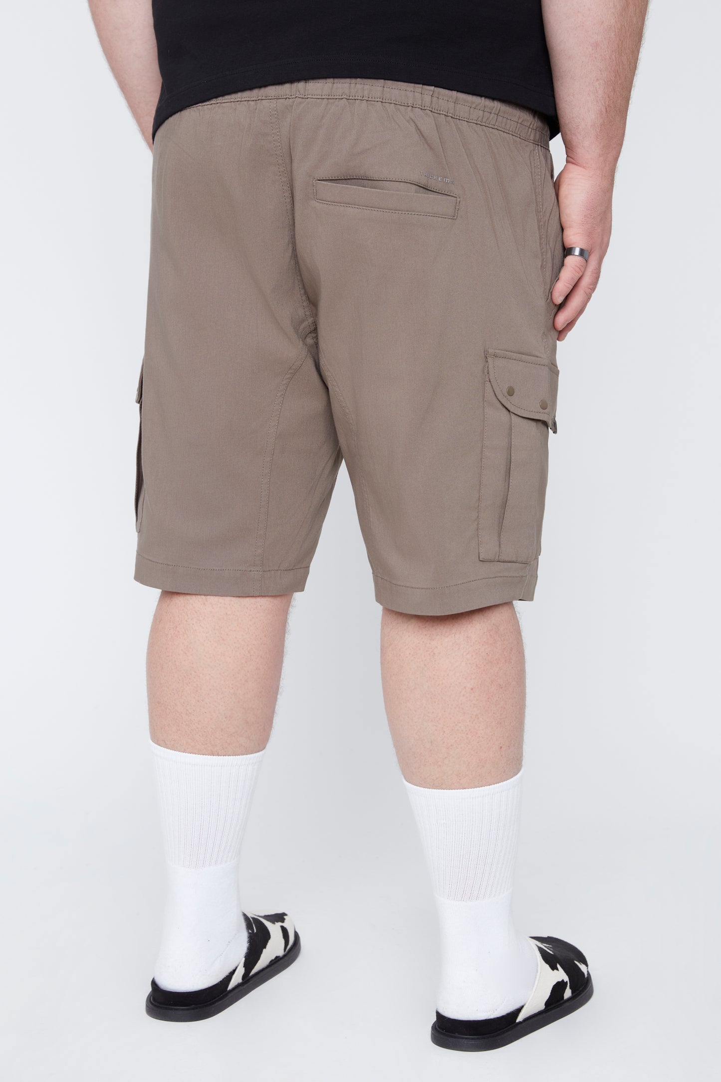 Men’s Zipper Pocket Pull-On Cargo Short