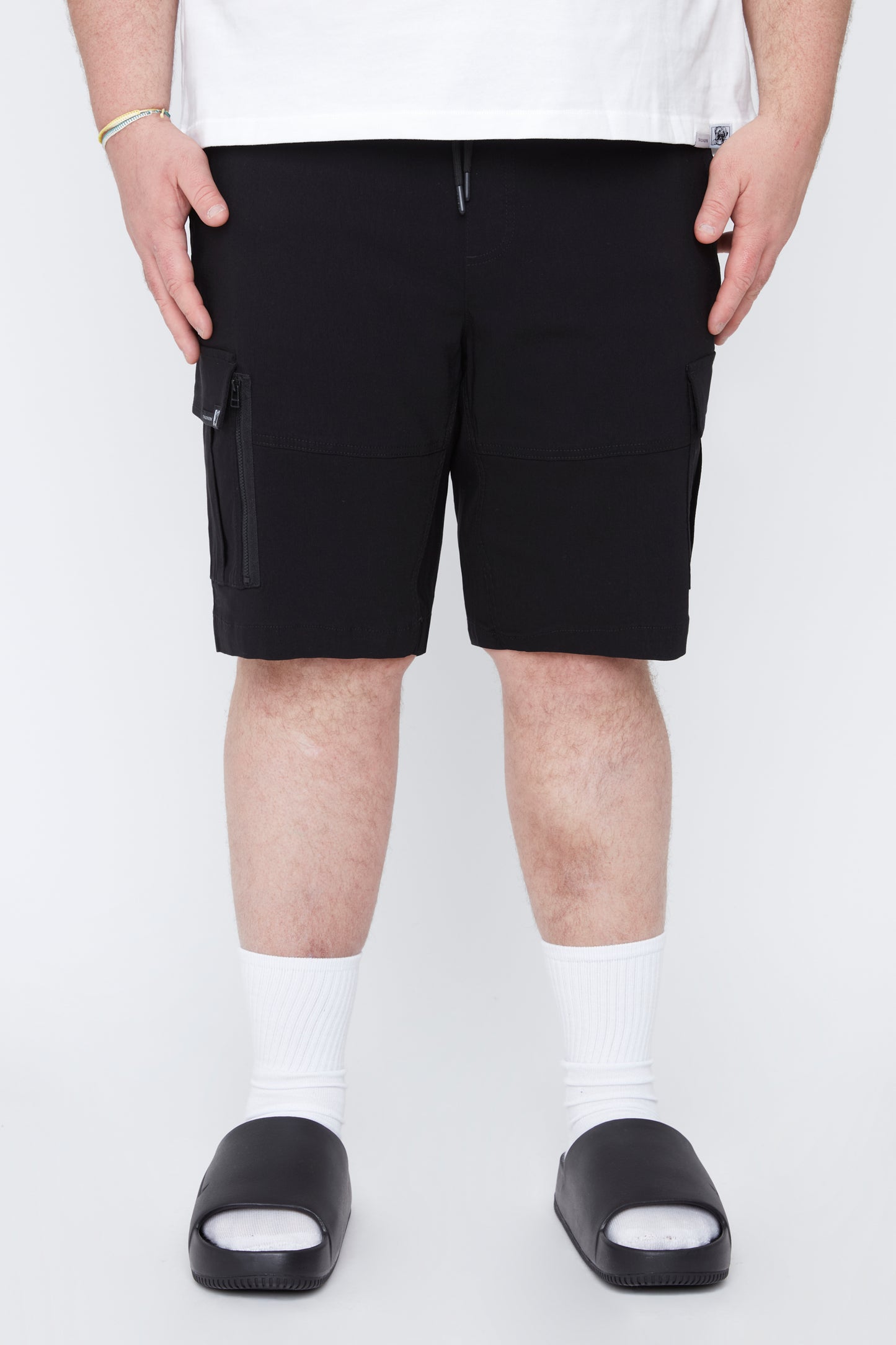 Men’s Zipper Pocket Pull-On Cargo Short
