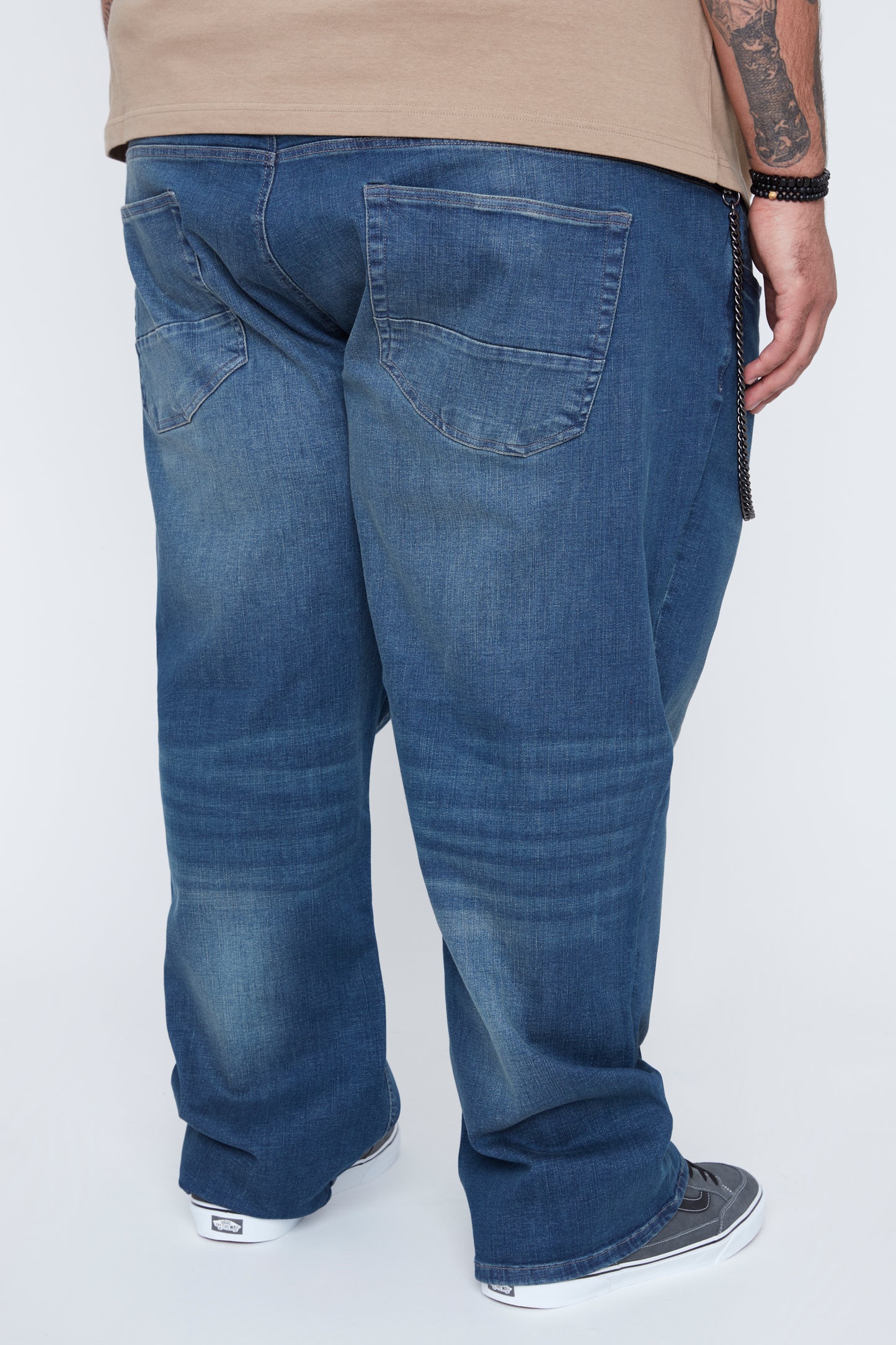 Men’s Modern Fit 5-Pocket Denim