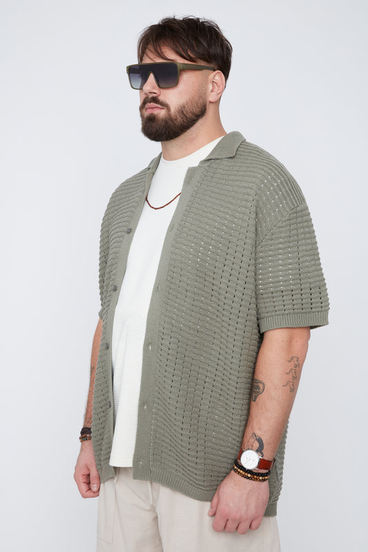 Men’s Button-Up Sweater Knit Shirt