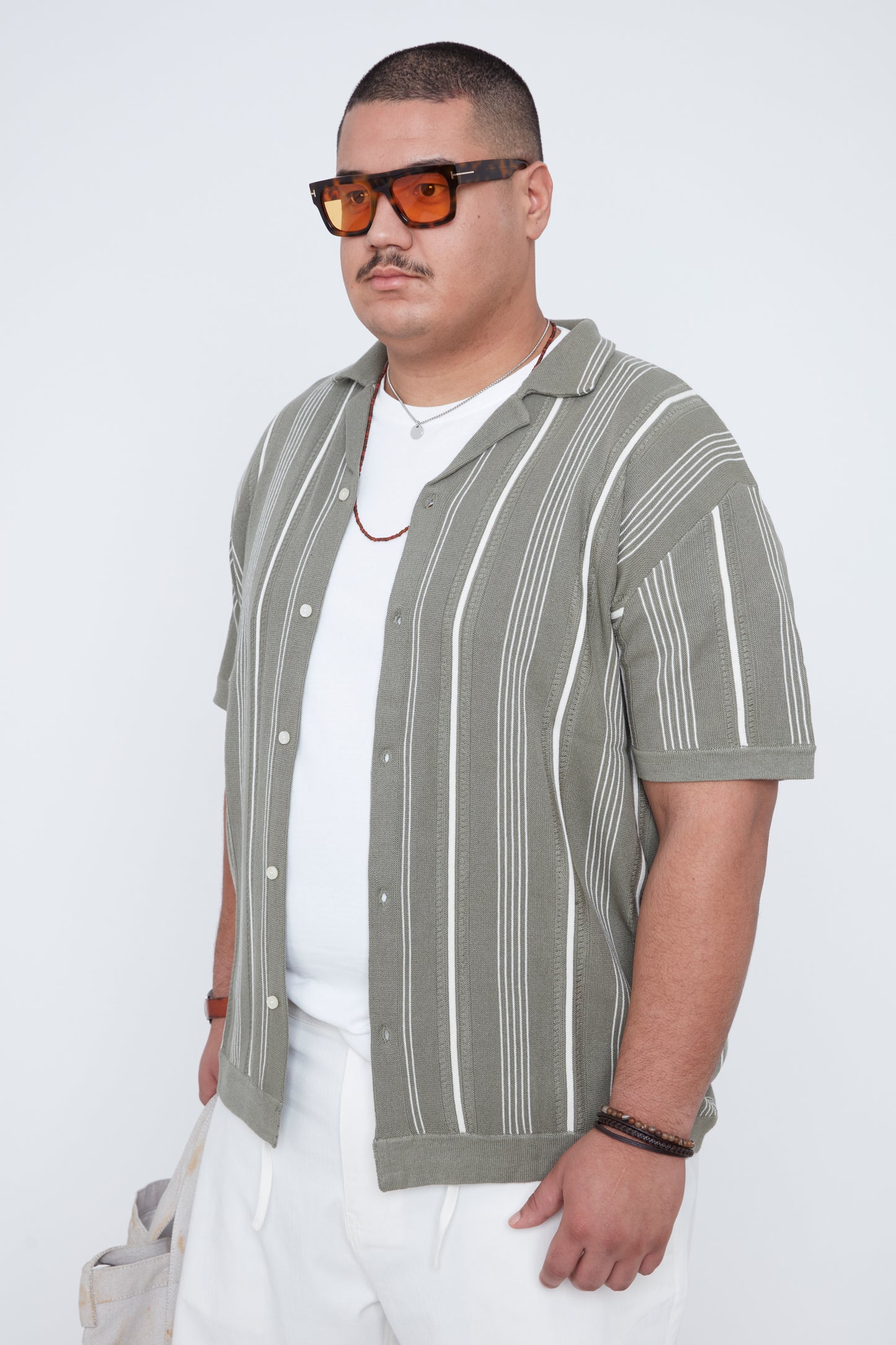 Men’s Button-Up Striped Knit Resort Collar Shirt