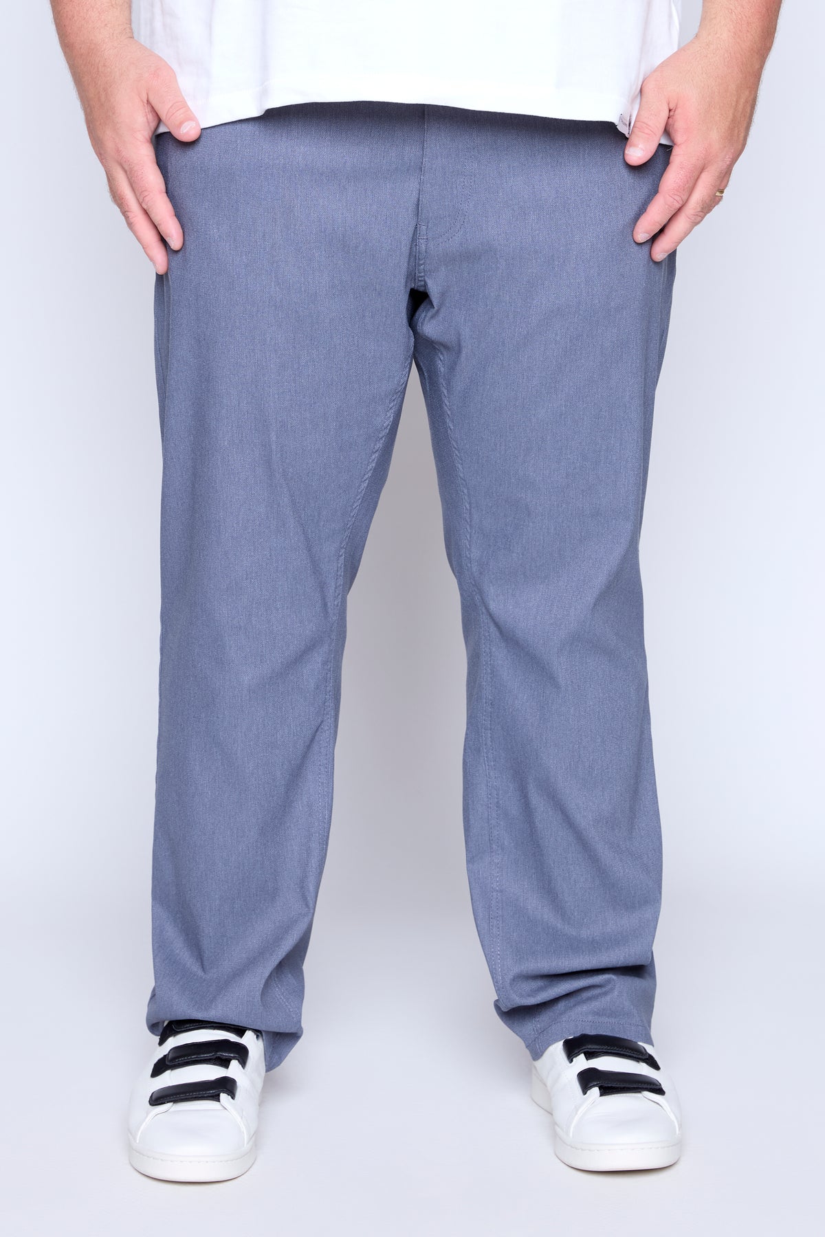 Textured 5-Pocket Pant